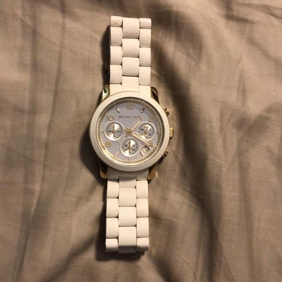 Michael Kors White Watch - Picture 2 of 3